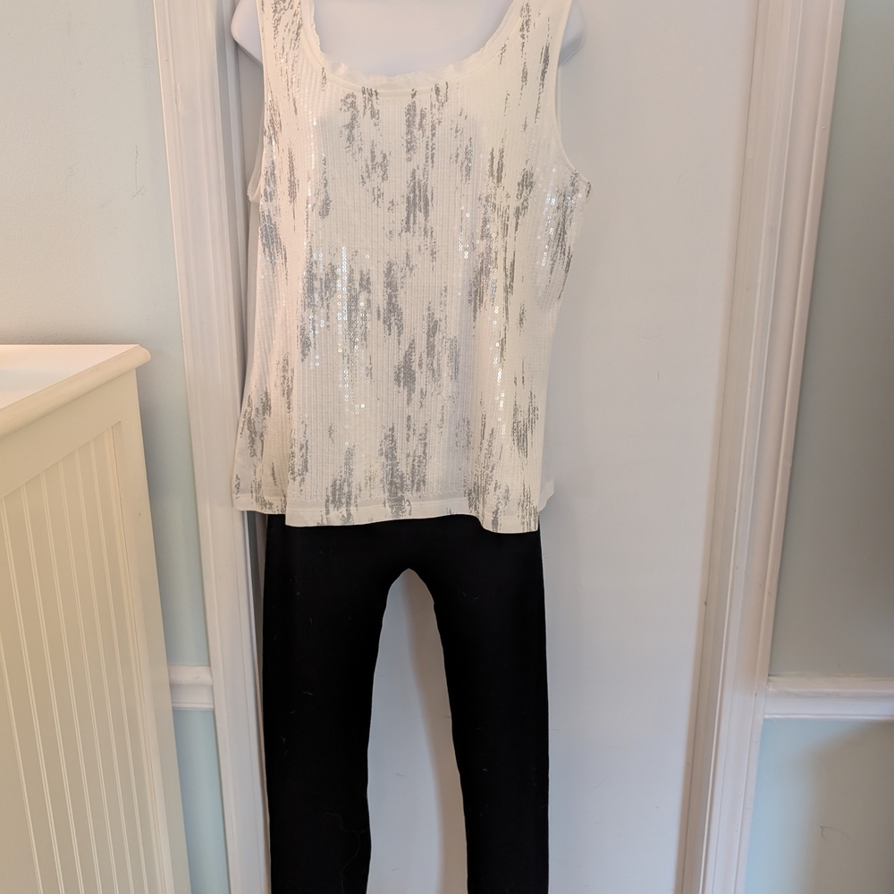 NWOT Chico's Sequin Embellished White and Silver Women's Top Size 2 - Picture 9 of 16